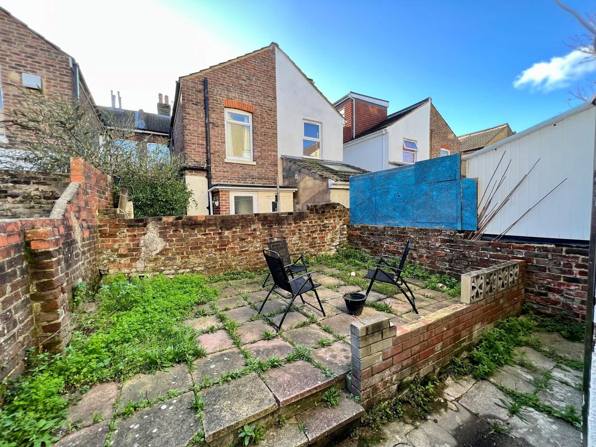 4 bedroom house for rent Hudson Road, Portsmouth, PO5 1HD UniHomes