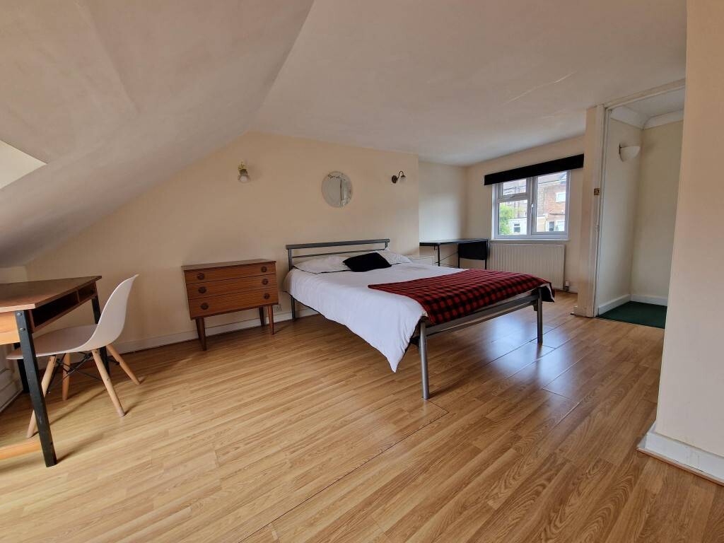 4 bedroom house for rent Mafeking Road East Sussex, Brighton, BN2 4EL