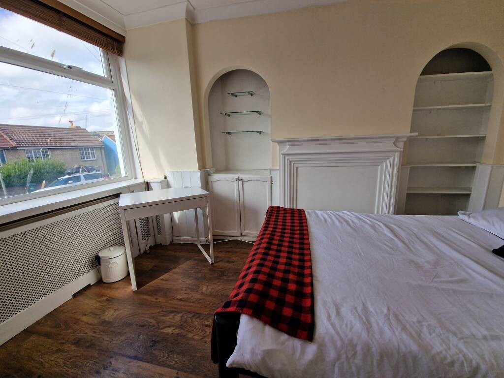 4 bedroom house for rent Mafeking Road East Sussex, Brighton, BN2 4EL