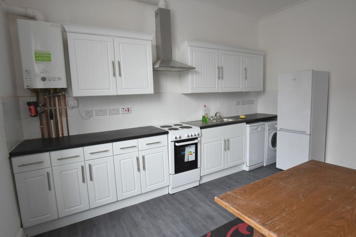 4 bedroom apartment for rent Alfreton Road, Nottingham, NG7 3NG UniHomes