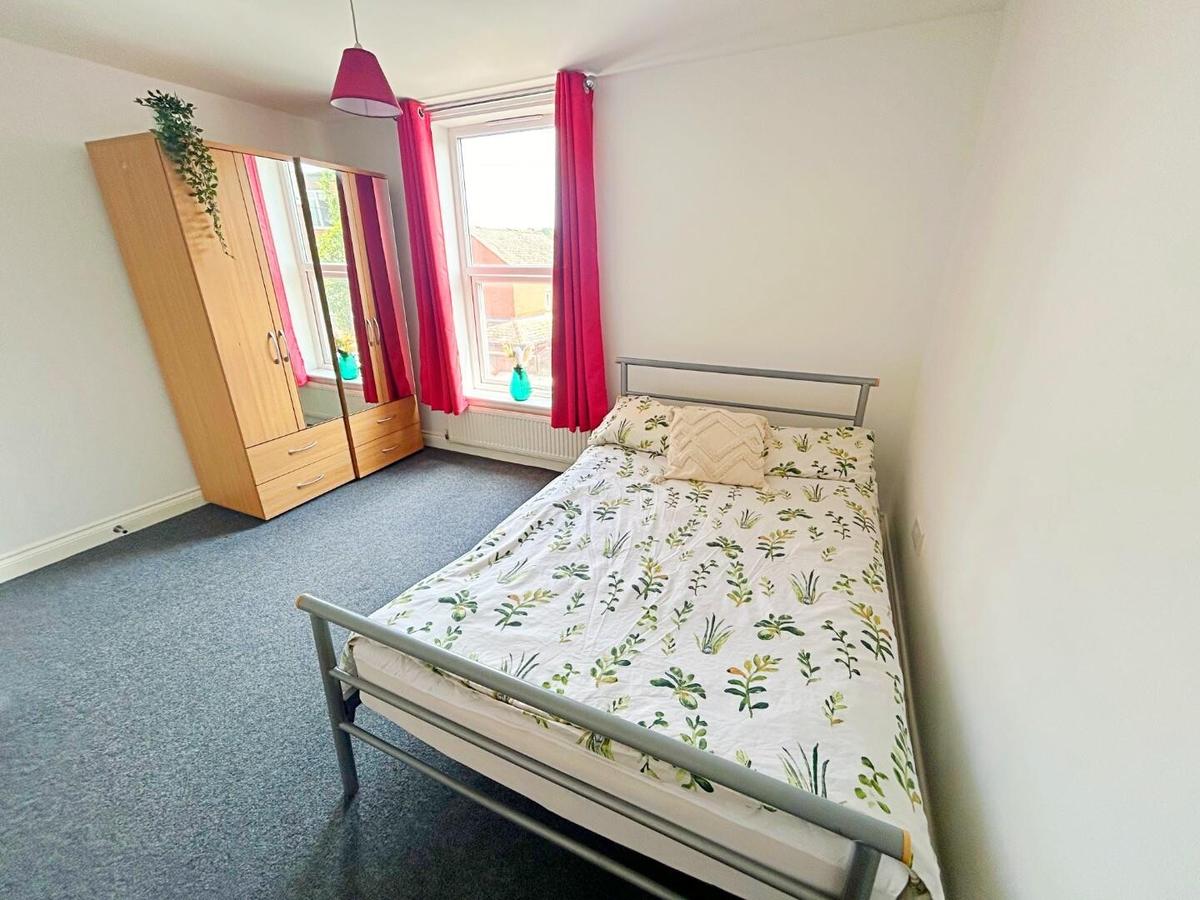 4 bedroom house for rent Edmund Road Sheffield, S2 4EE UniHomes