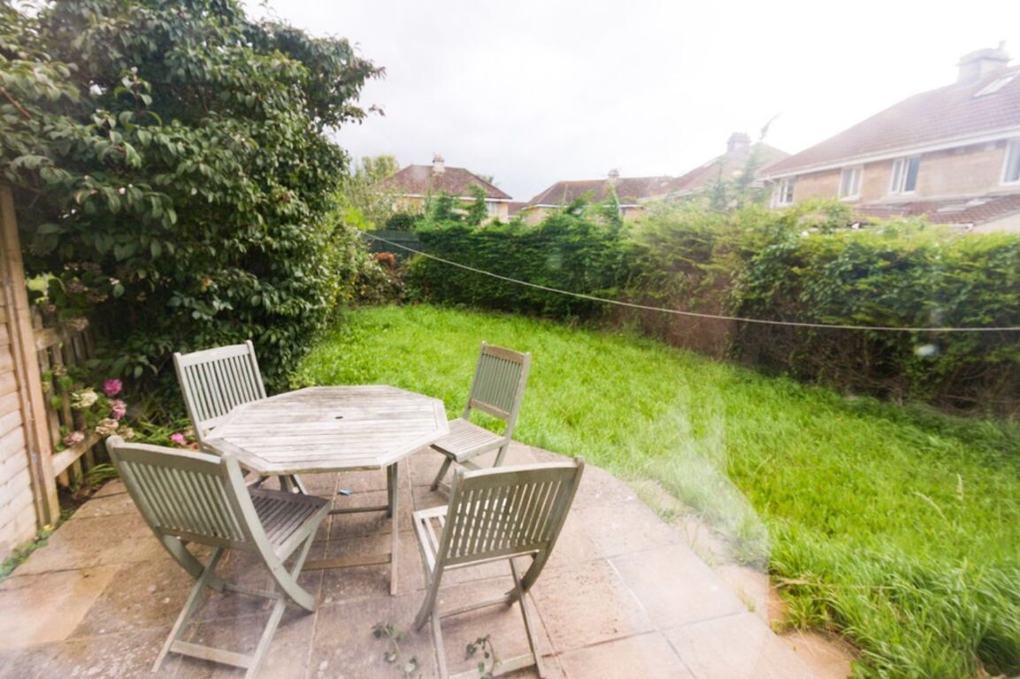 4 bedroom house for rent Frome Road, Bath, BA2 2QE UniHomes