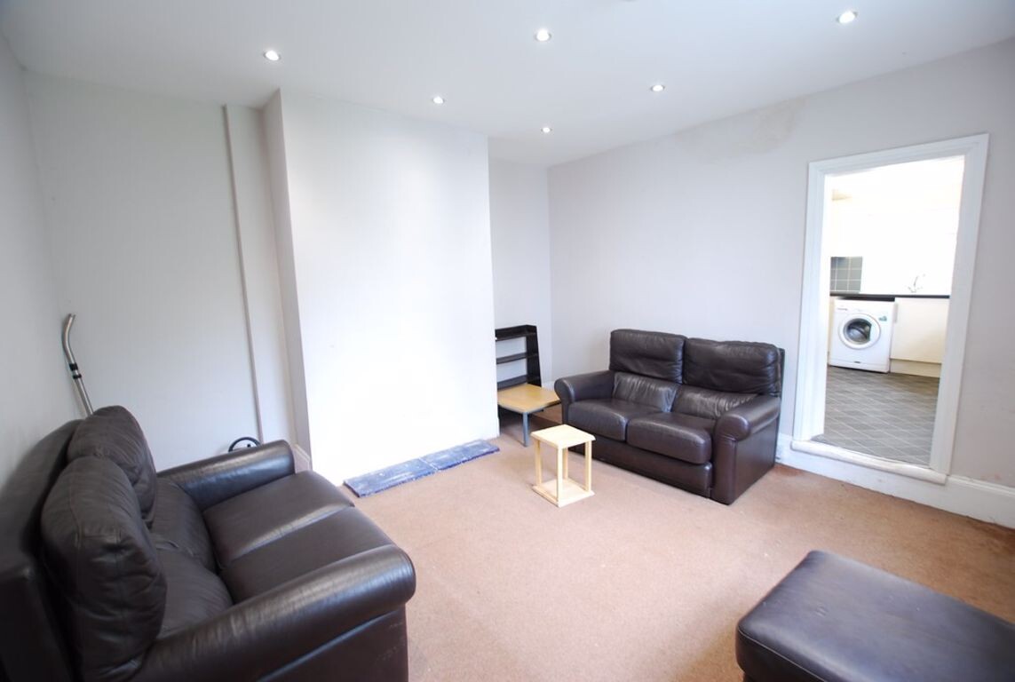 4 bedroom house for rent Crookes Road, Sheffield, S10 5BD UniHomes