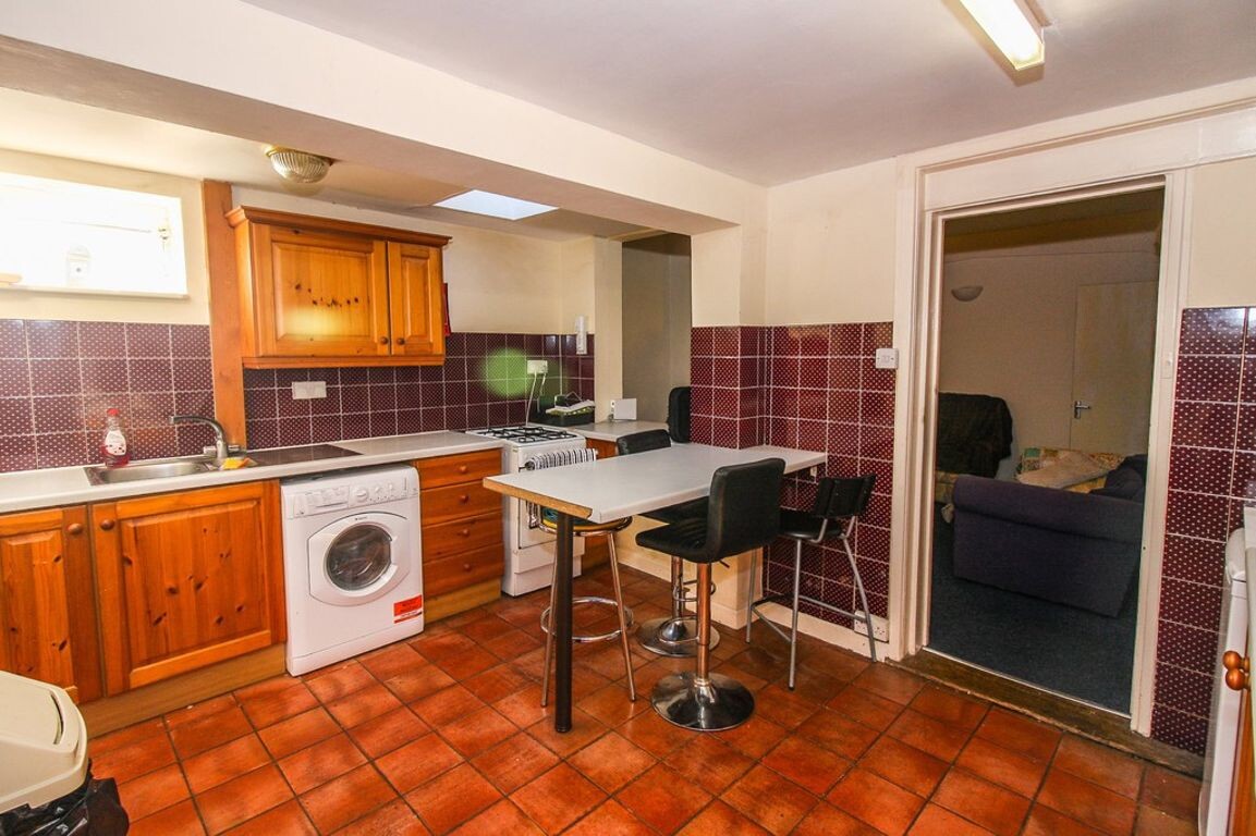 5 bedroom house for rent Coronation Avenue, Bath, BA2 2JZ UniHomes