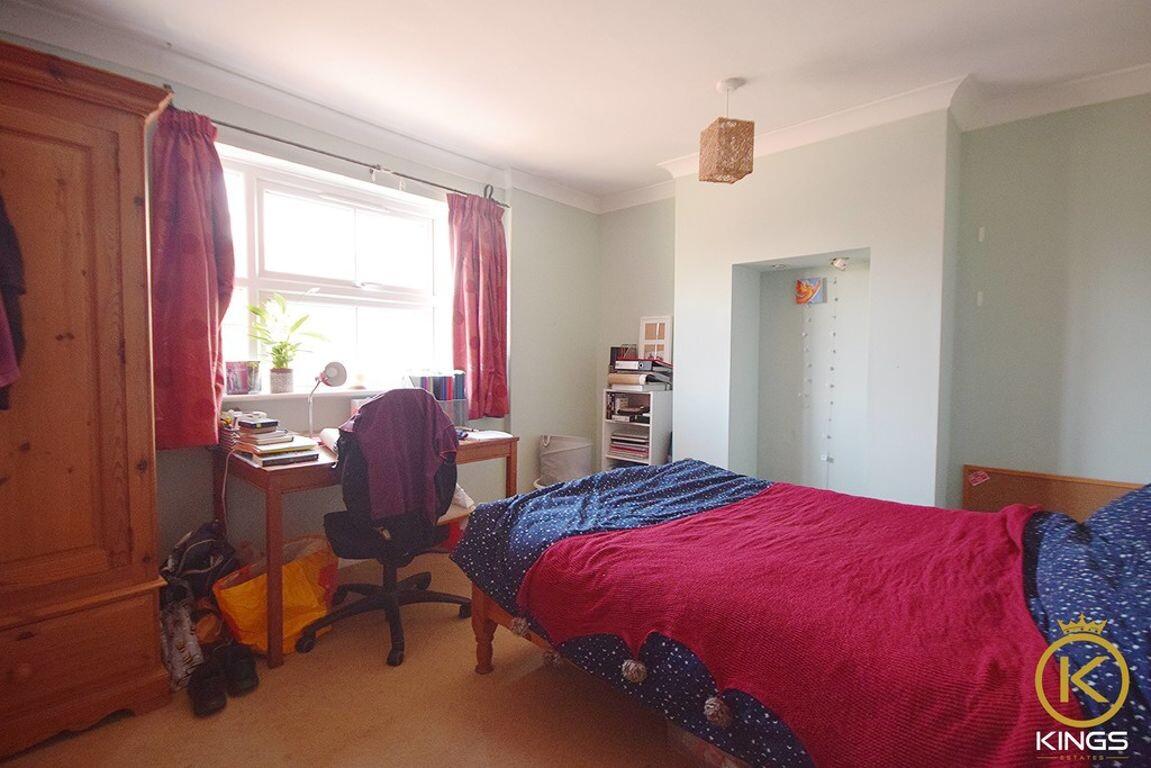 5 bedroom house for rent Manor Road, Surrey, GU2 9NR UniHomes