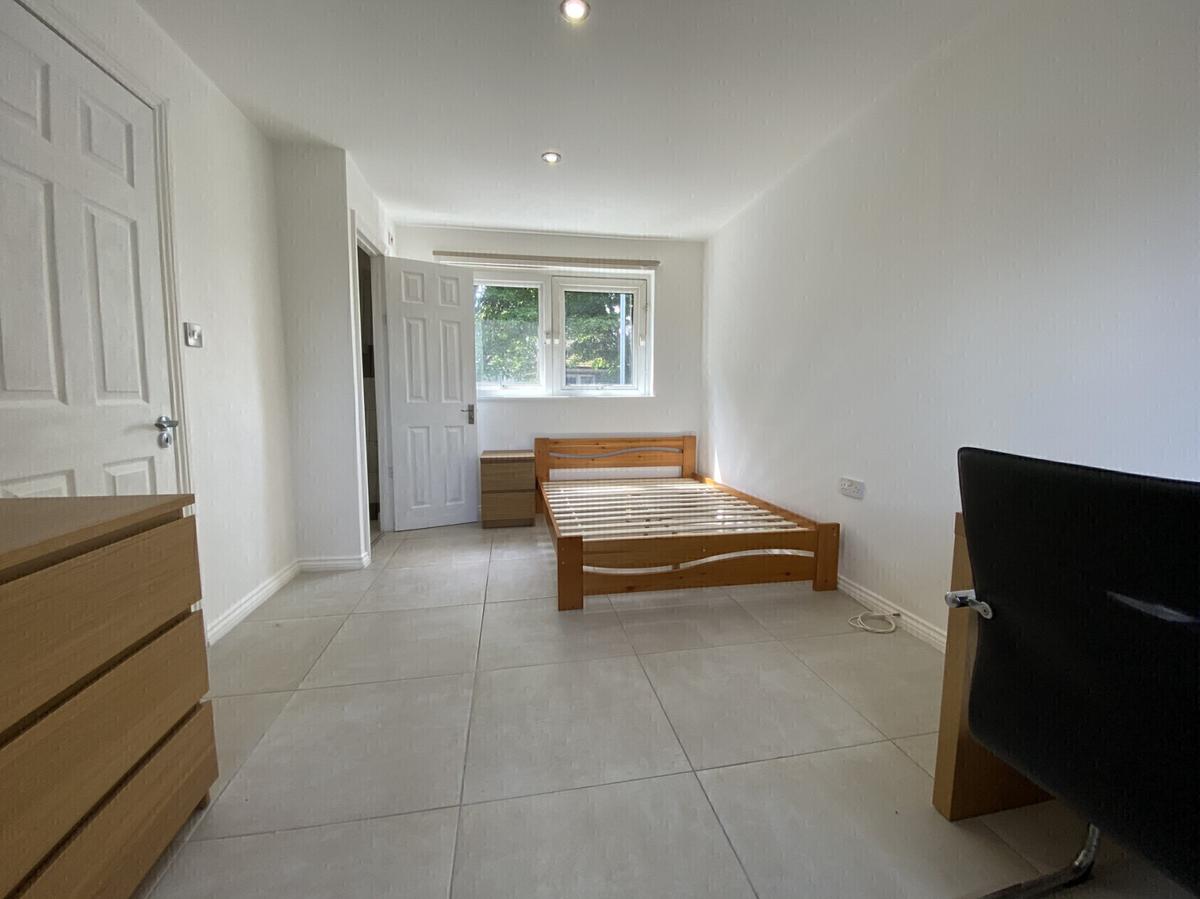 2 bedroom apartment for rent Holborn Street, Leeds, LS6 2QP UniHomes