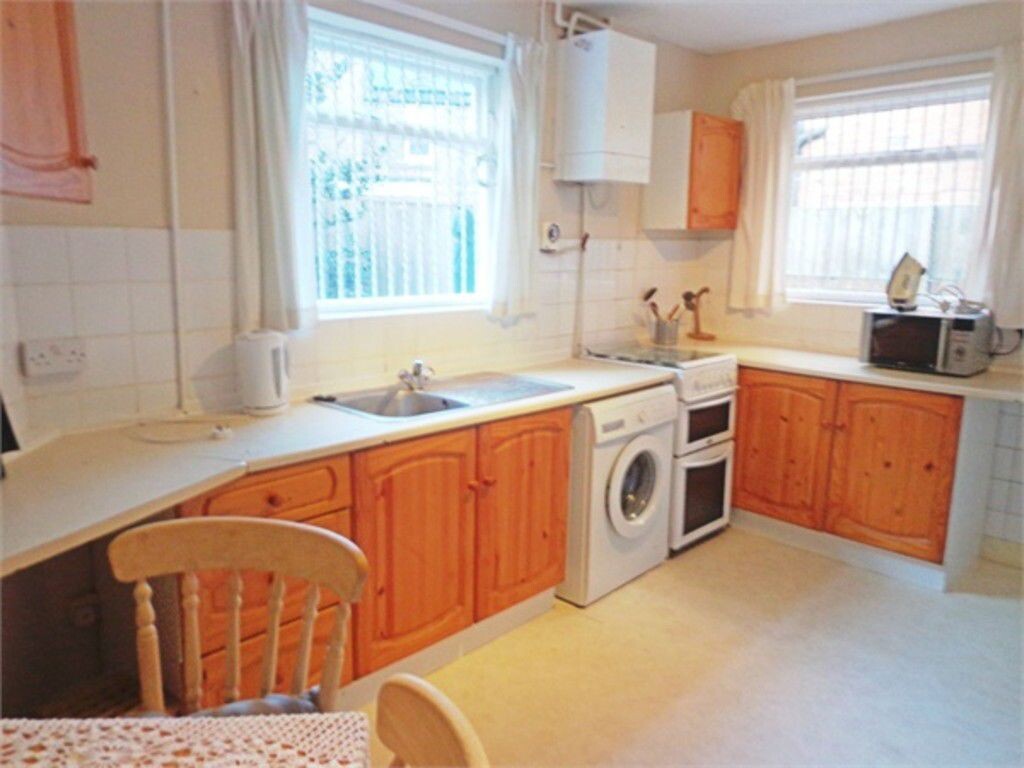 4 bedroom house for rent Midland Avenue, Nottingham, NG7 2FD UniHomes