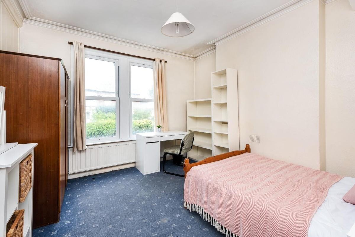 7 bedroom house for rent Newbridge Road, Bath, BA1 3HG UniHomes