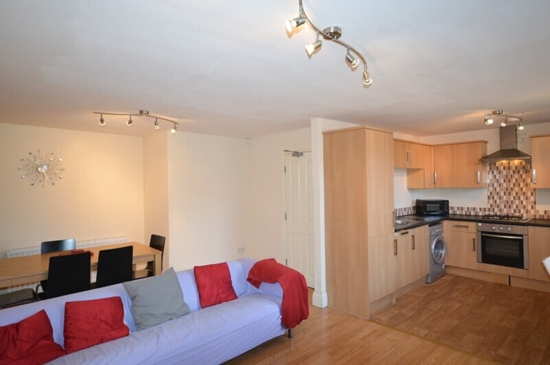 5 bedroom apartment on Cavendish Road, Jesmond, Newcastle