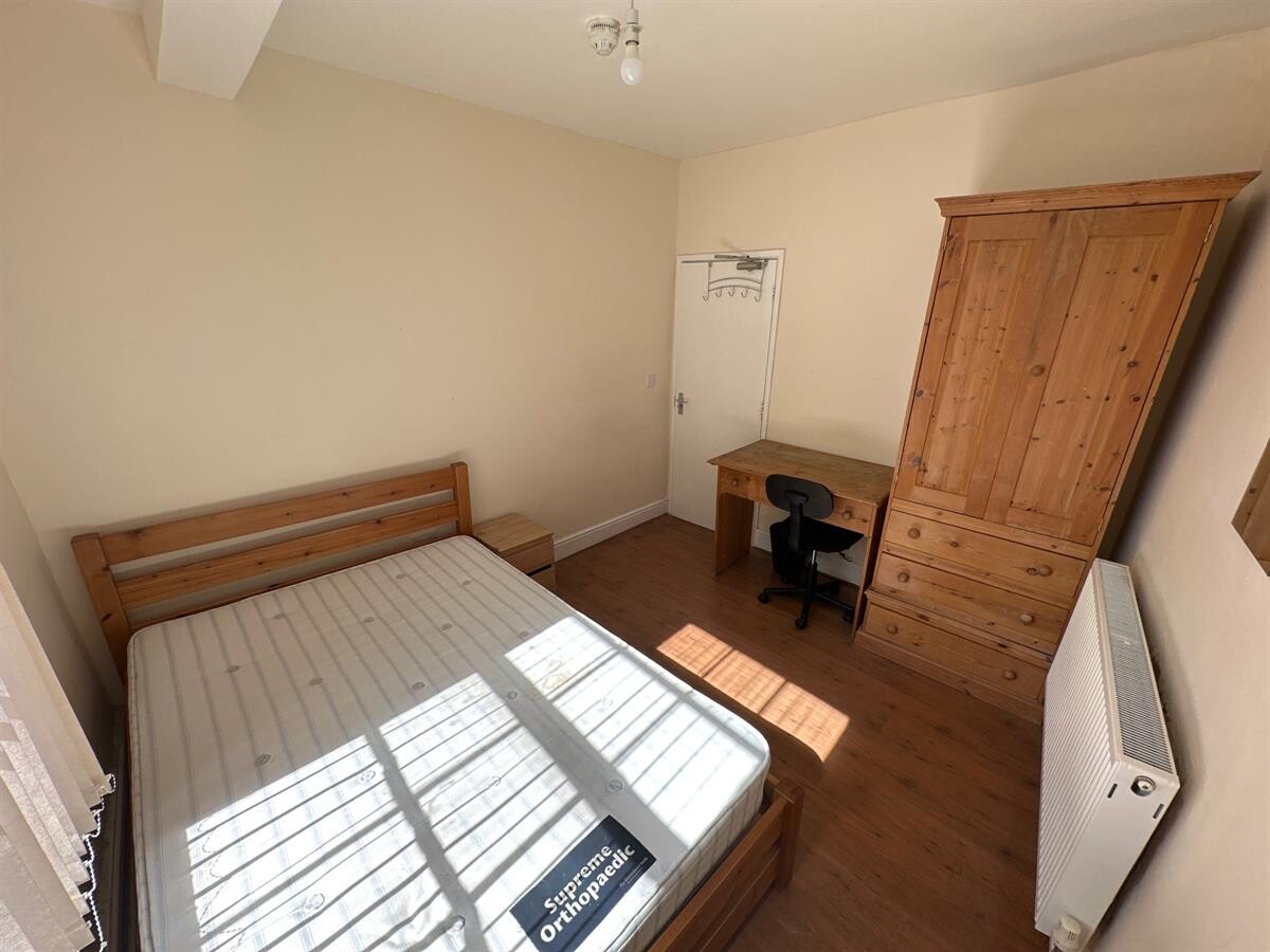 6 bedroom apartment for rent A Bath Street, Leamington Spa, CV31 3AF
