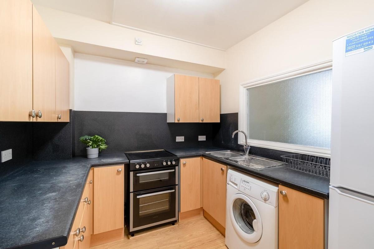 5 bedroom house for rent Lorne Road, Bath, BA2 3BZ UniHomes