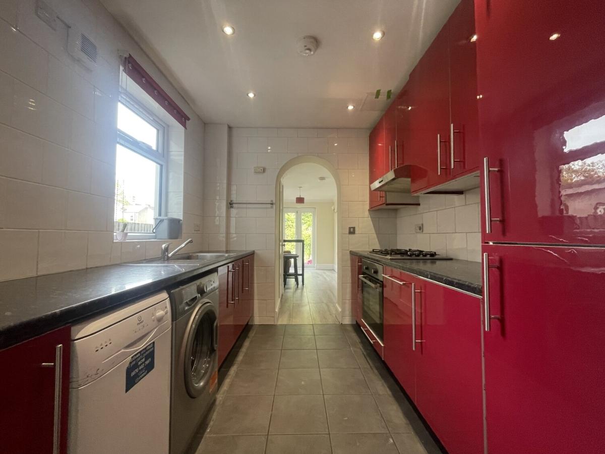 4 bedroom house on Gladys Street, Cathays, Cardiff