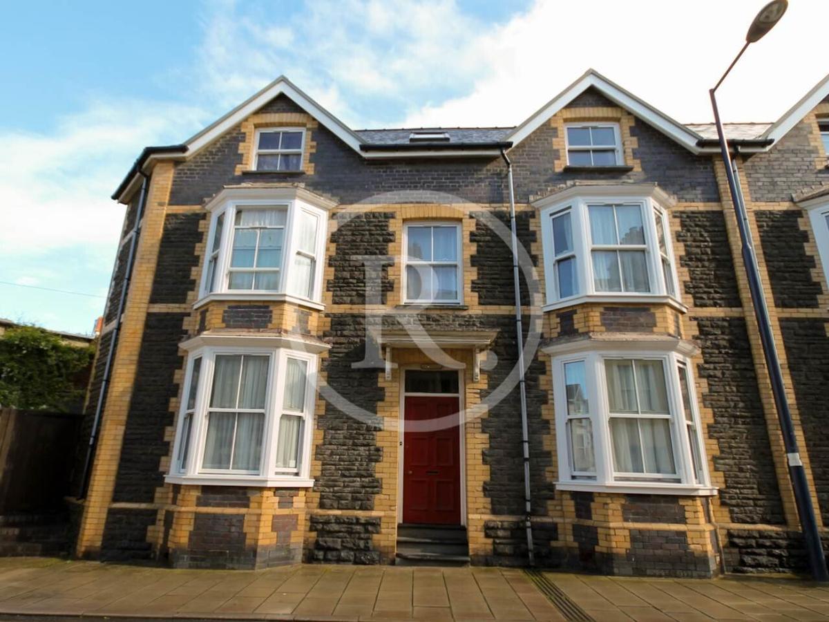 6 bedroom house for rent South Road, Aberystwyth, SY23 1JL UniHomes