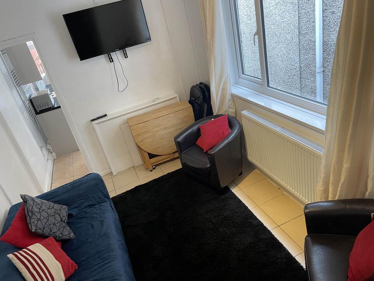 4 bedroom house for rent St. Helens Avenue, Brynmill, Swansea, SA1 4NF UniHomes