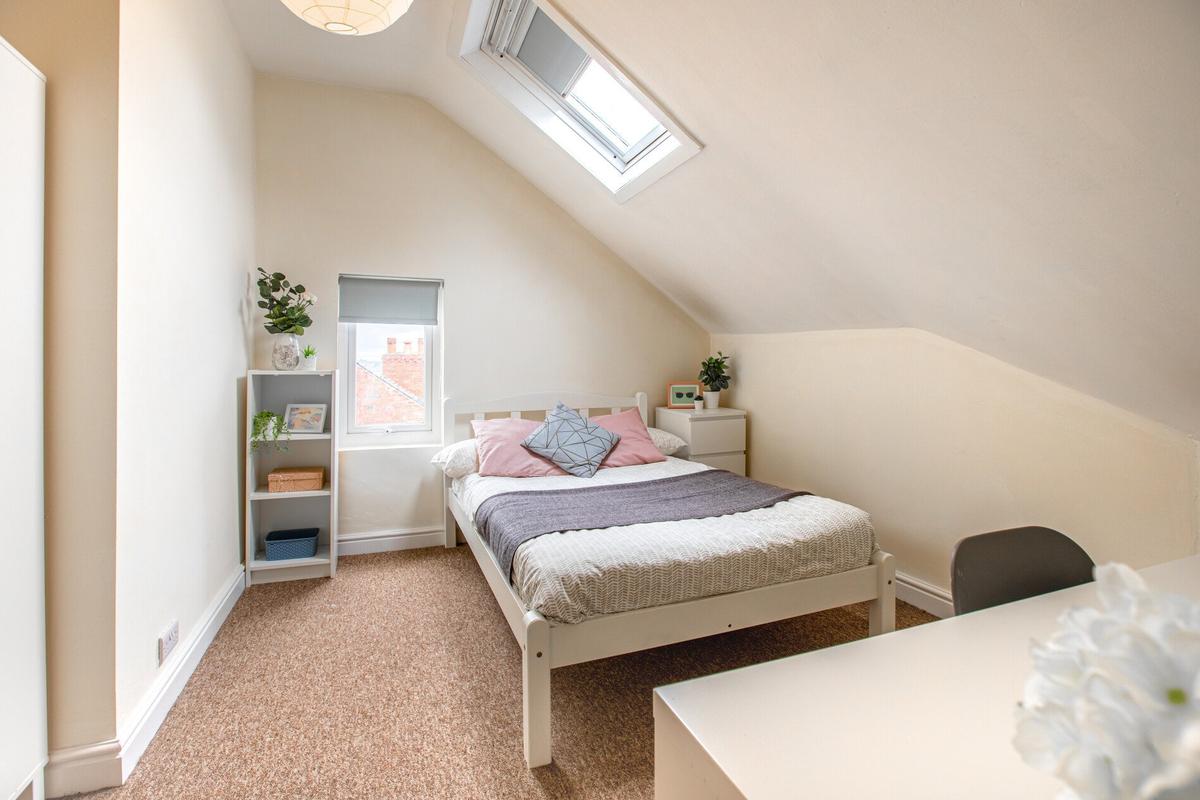 8 bedroom house for rent Glossop Road, Sheffield, S10 2PT UniHomes