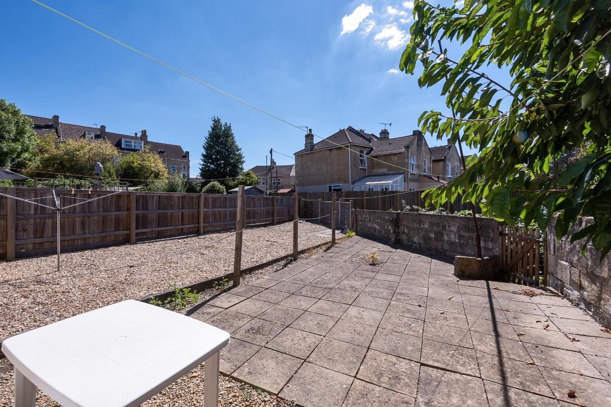 5 bedroom house for rent Stanley Road West, Bath, BA2 3HU UniHomes