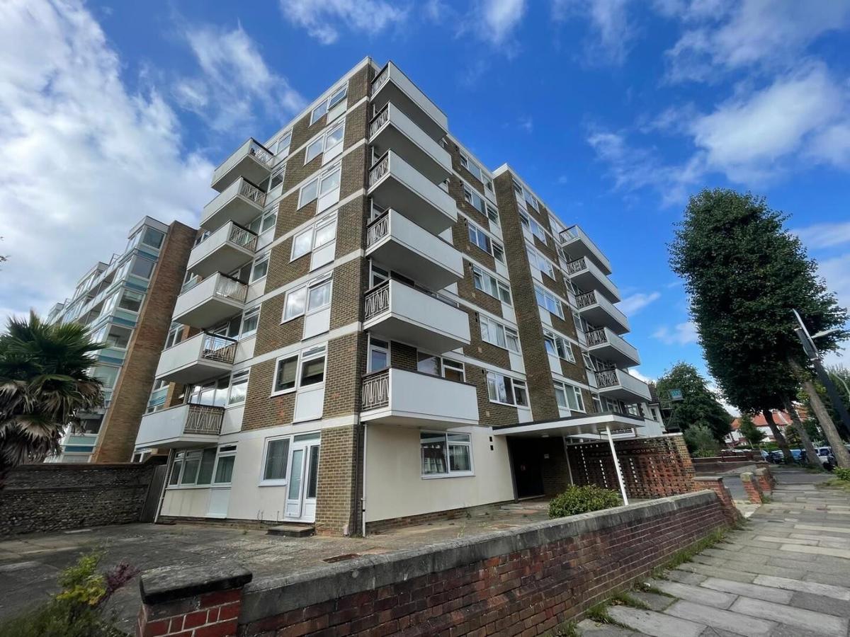 2 bedroom apartment for rent New Church Road Brighton, BN3 4AB UniHomes