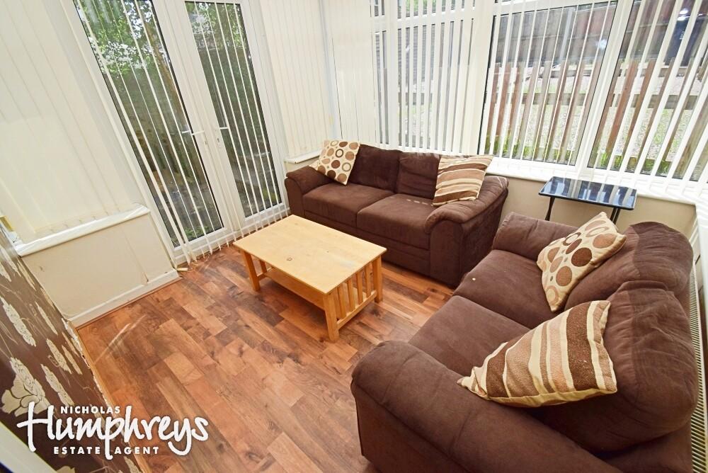 4 bedroom house for rent St. Andrews Drive, StokeonTrent, ST5 2NR