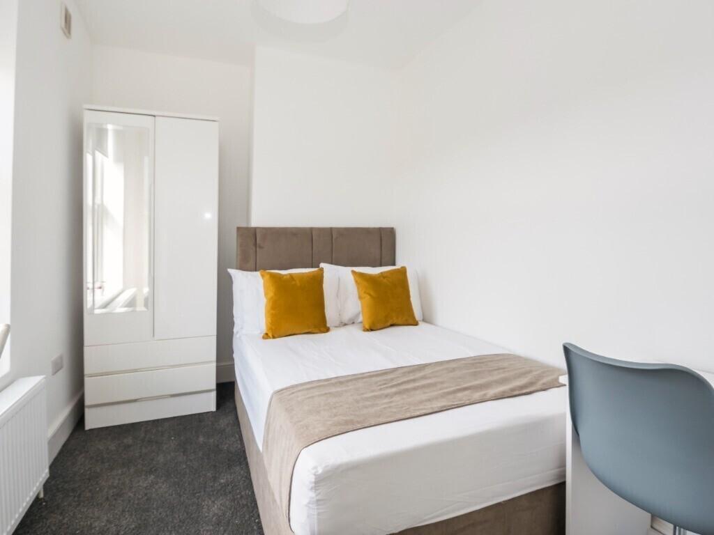 4 bedroom house for rent Pendennis Park, Bristol, BS4 4JN UniHomes