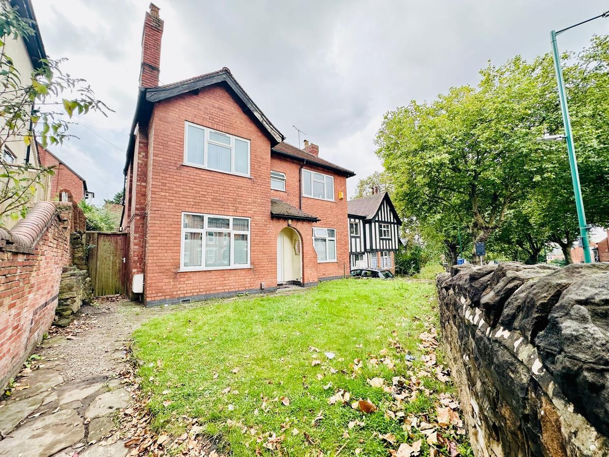 8 bedroom house on Derby Road, Lenton, Nottingham