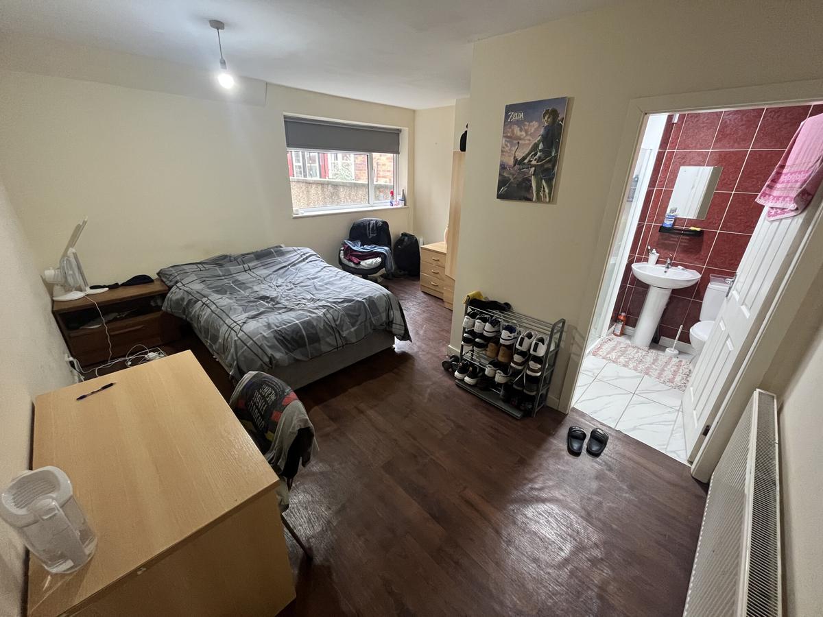 2 bedroom apartment for rent Hyde Park Road, Leeds, LS6 1EX UniHomes