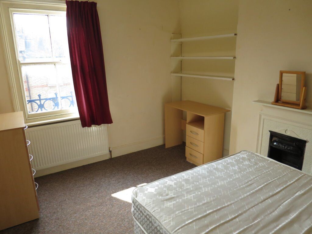 6 bedroom house for rent St Clements Street, Oxford, OX4 1AB UniHomes