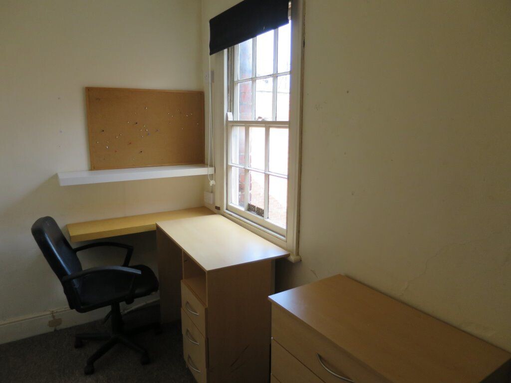 6 bedroom house for rent St Clements Street, Oxford, OX4 1AB UniHomes