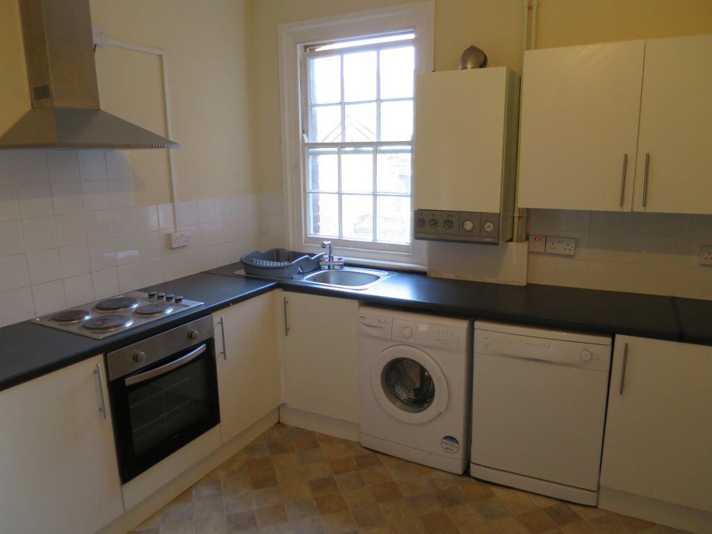 6 bedroom house for rent St Clements Street, Oxford, OX4 1AB UniHomes