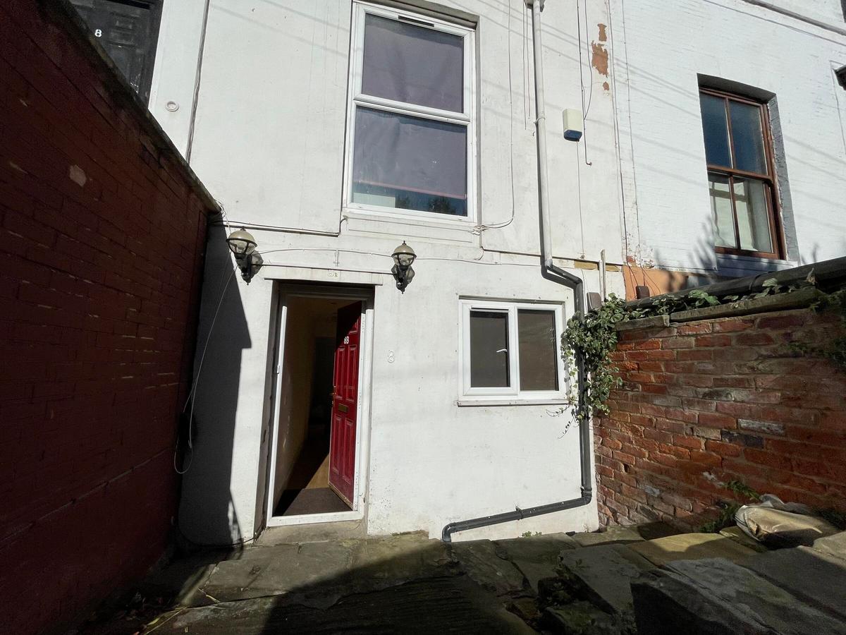 4 bedroom apartment for rent Hyde Park Terrace, Leeds, LS6 1BJ UniHomes