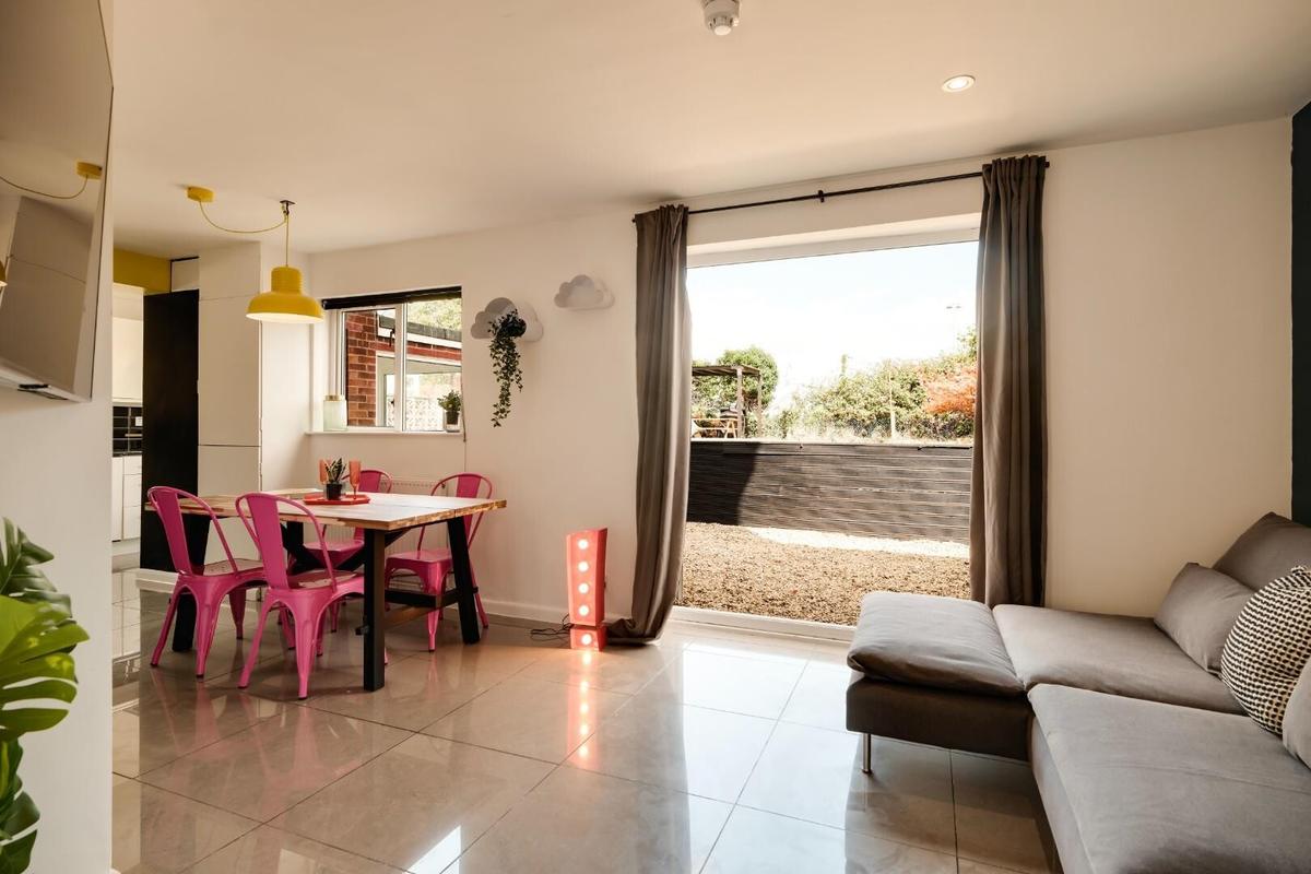 7 bedroom house on Bonnington Walk, Horfield, Bristol