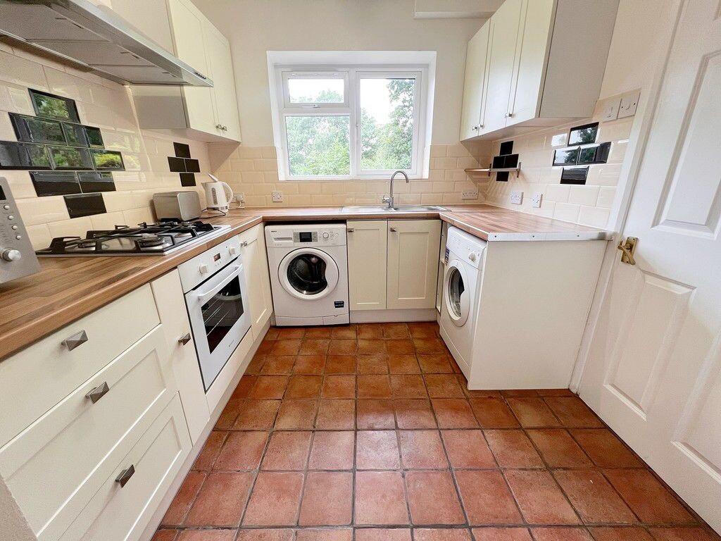 5 bedroom house for rent Hillcrest Road, Surrey, GU2 8HR UniHomes