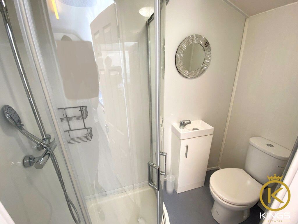 5 bedroom house for rent Francis Avenue, Portsmouth, PO4 0ER UniHomes