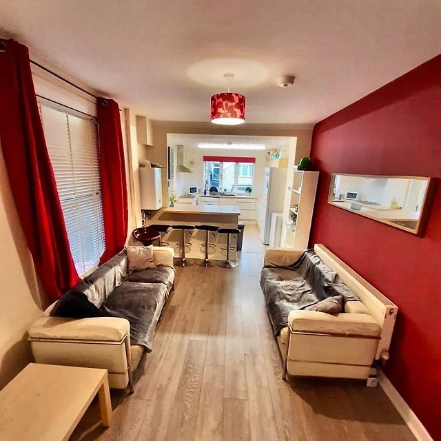 4 bedroom house for rent Rhondda Street Mount Pleasant Swansea, SA1 6ET UniHomes