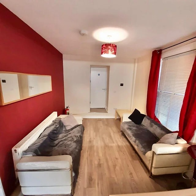 4 bedroom house for rent Rhondda Street Mount Pleasant Swansea, SA1 6ET UniHomes