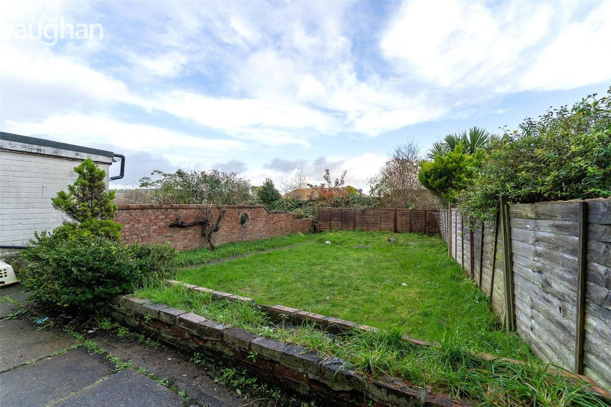 4 bedroom house for rent Eastbourne Road, Brighton, BN2 4DL UniHomes