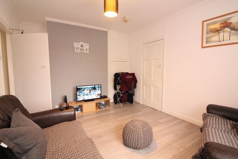 3 bedroom apartment for rent Sackville Road, Newcastle, NE6 5SY UniHomes