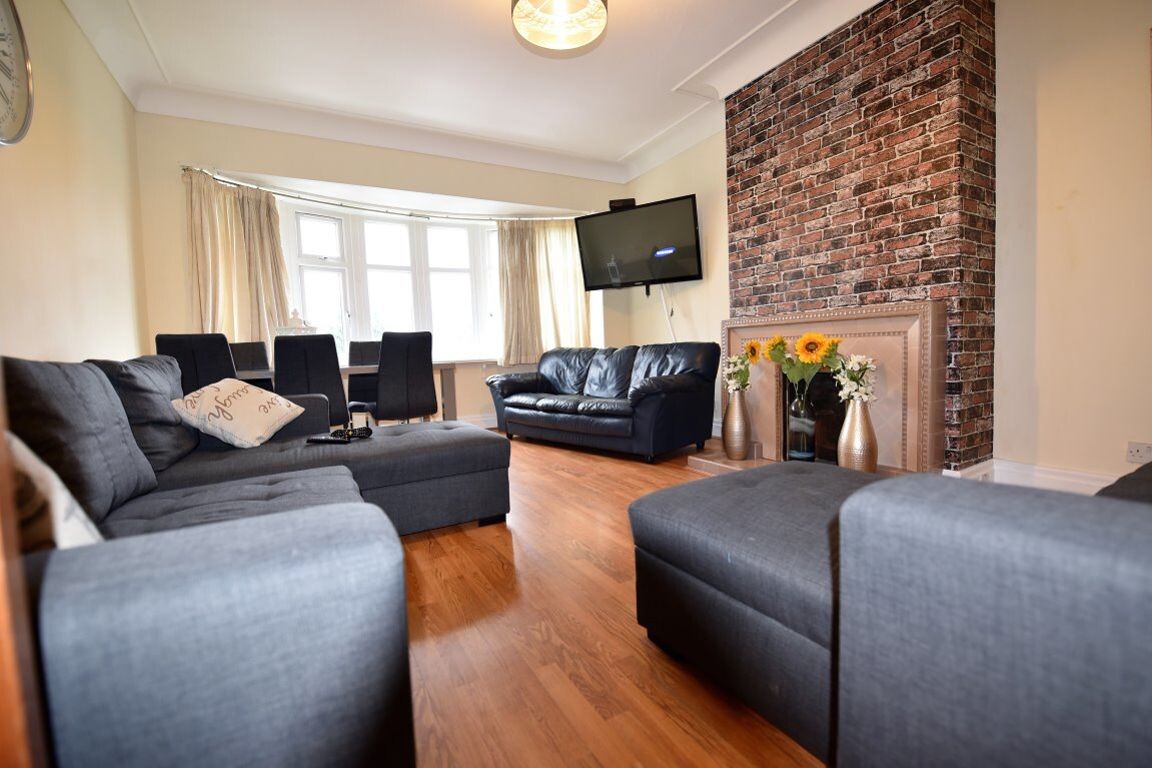 6 bedroom house for rent Otley Road, Leeds, LS6 3PX UniHomes