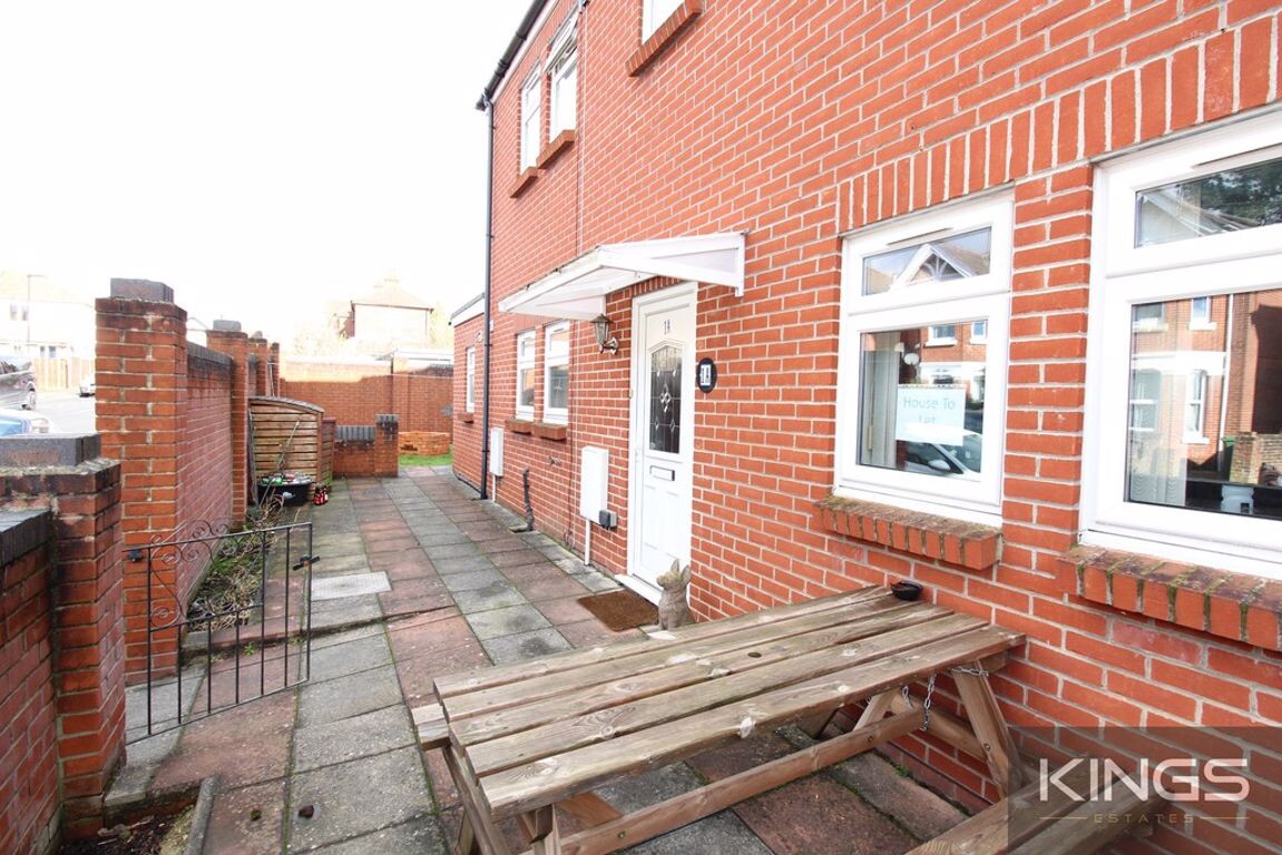 4 bedroom house for rent Holyrood Avenue, Southampton, SO17 1SH UniHomes