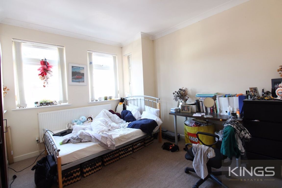 4 bedroom house for rent Holyrood Avenue, Southampton, SO17 1SH UniHomes