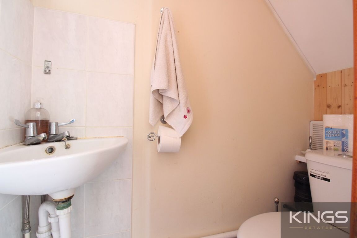 4 bedroom house for rent Holyrood Avenue, Southampton, SO17 1SH UniHomes