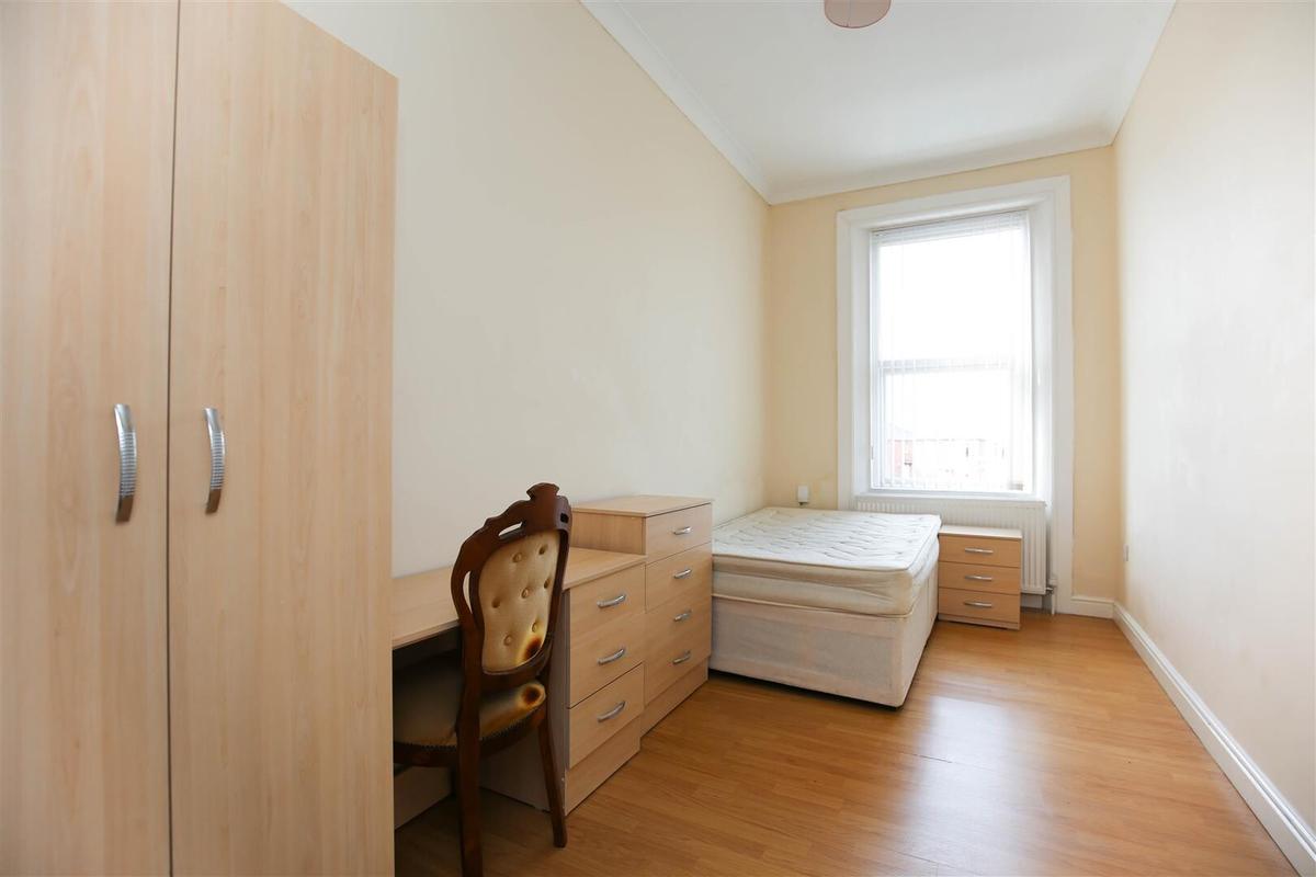 4 bedroom apartment for rent Heaton Road, Newcastle, NE6 5HP UniHomes