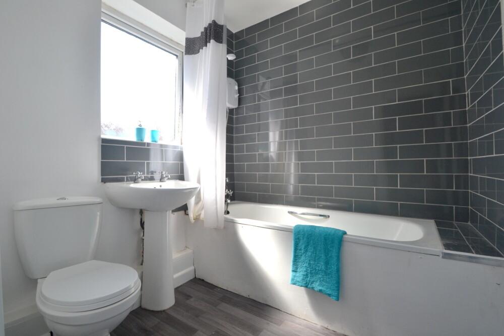 4 bedroom house for rent Dunkirk Road, Nottingham, NG7 2LF UniHomes