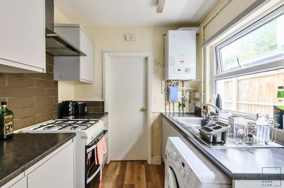 4 bedroom house for rent Guildford Park Road, Surrey, GU2 7NF UniHomes