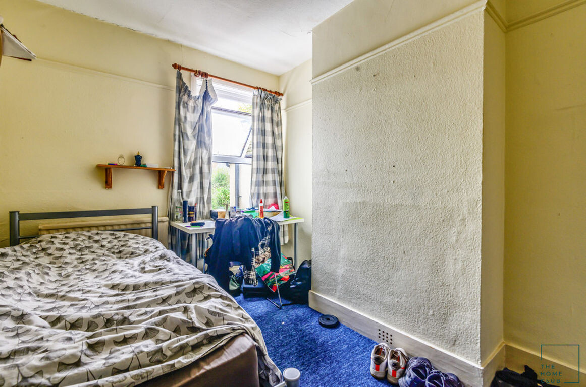 4 bedroom house for rent Guildford Park Road, Surrey, GU2 7NF UniHomes