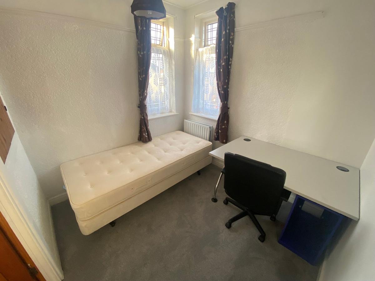 4 bedroom house for rent Mackie Grove Bristol, BS34 7NG UniHomes