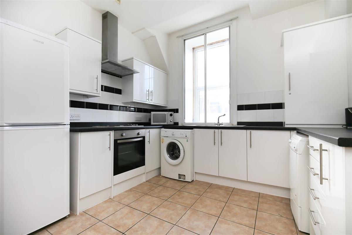 Fresh Look at 4 Bedroom Apartment For Rent Rubicon House Newcastle Ne1 5Dz
