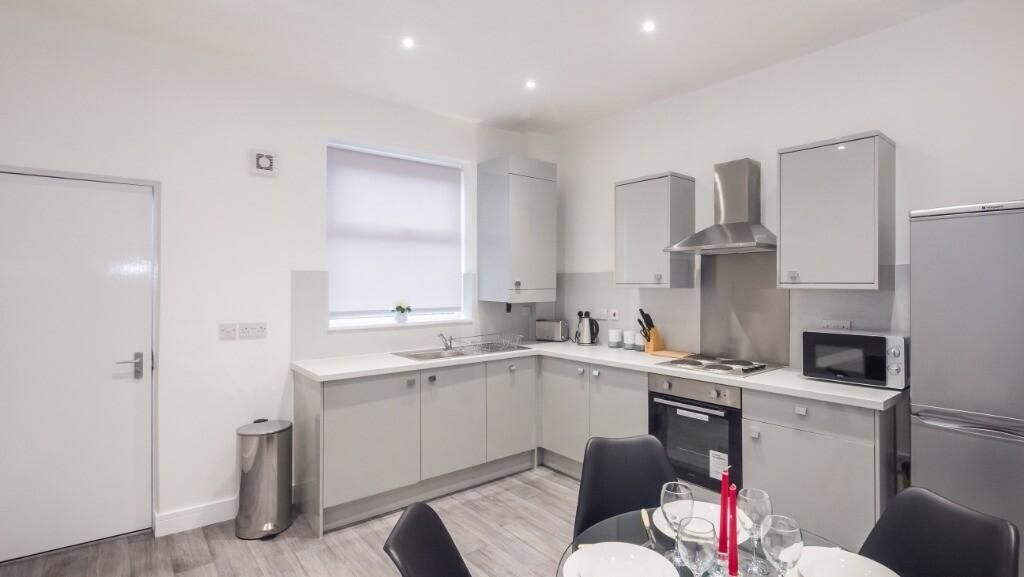 2 bedroom house for rent Driffield Street Rusholme, Manchester, M14 7HZ