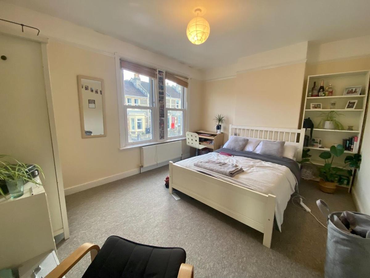 5 bedroom house for rent Coronation Avenue, Bath, BA2 2JN UniHomes