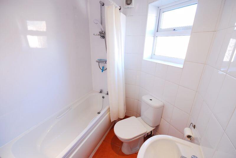 4 bedroom apartment for rent Windsor Terrace, Newcastle, NE3 1YL UniHomes