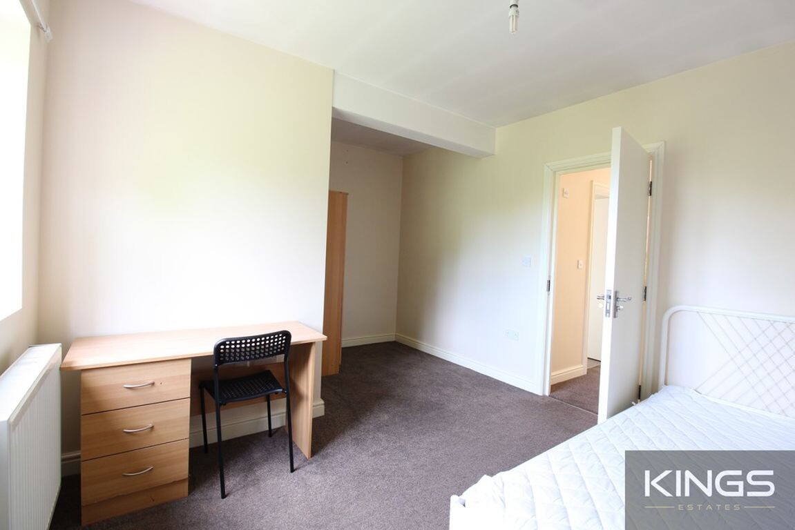 7 bedroom house for rent Sirdar Road, Southampton, SO17 3SJ UniHomes